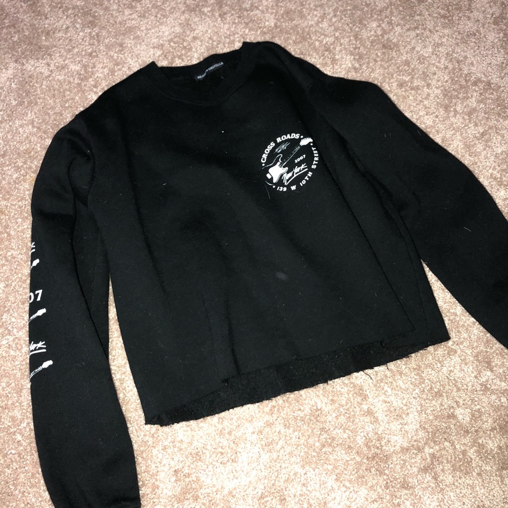Brandy Melville Black cropped sweatshirt